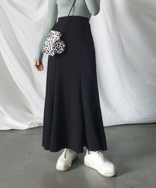 me+em select（ミームセレクト）の「※【 新色追加／９色展開 】ハイウエストカラーロングマーメイドスカート（スカート・レディース・ブルー/イエロー系その他/グリーン/アイボリー/オレンジ/ブラック/ダークグリーン/パープル/ラベンダー・MEDIUM）」の11枚目の写真