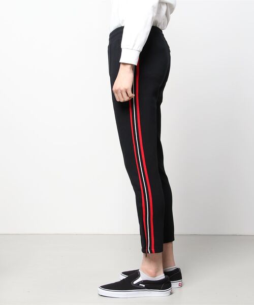 Banana Republic（バナナリパブリック）の「サイドストライプ スキューバニット ジョガーパンツ（スウェットパンツ・メンズ・ブラック・M/S）」の11枚目の写真