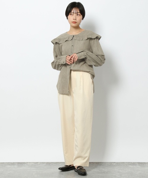 LAKOLE（ラコレ）の「ラッフルカラーデニムブラウス / 272739（シャツ/ブラウス・レディース・ブラック/グレー/クリアブルー・SMALL/MEDIUM）」の13枚目の写真