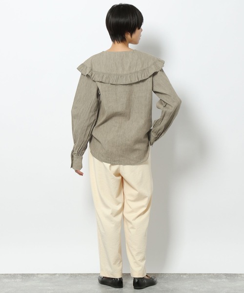 LAKOLE（ラコレ）の「ラッフルカラーデニムブラウス / 272739（シャツ/ブラウス・レディース・ブラック/グレー/クリアブルー・SMALL/MEDIUM）」の14枚目の写真