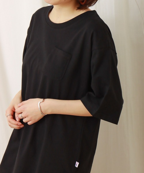 libelle more（リベル モア）の「USAコットン　ポケット付きビッグTシャツ（Tシャツ/カットソー・レディース・ブラック/オフホワイト/カーキ/サックスブルー/モカ/チャコール・M）」の3枚目の写真
