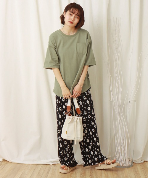 libelle more（リベル モア）の「USAコットン　ポケット付きビッグTシャツ（Tシャツ/カットソー・レディース・ブラック/オフホワイト/カーキ/サックスブルー/モカ/チャコール・M）」の15枚目の写真