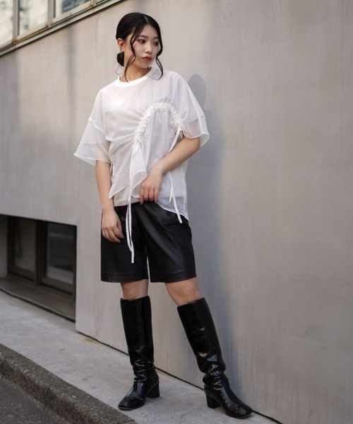 AULA AILA（アウラアイラ）の「AULA AILA/アウラアイラ/別注ドロストリング レイヤードTシャツ（Tシャツ/カットソー・レディース・ホワイト/ブラック・FREE）」の9枚目の写真