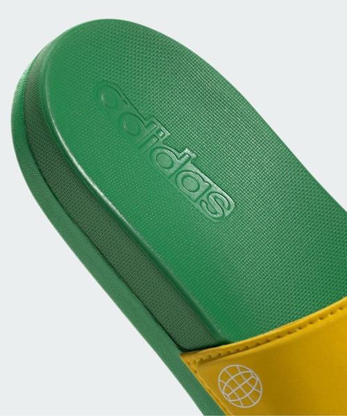 adidas（アディダス）の「アディダス アディレッタ コンフォート × LEGO サンダル / adidas Adilette Comfort × LEGO Slides / アディダス（キッズ/子供用）（サンダル・キッズ・レッド/ブラック×イエロー/ブラック×ホワイト/イエロー×グリーン・18cm/23.0cm/24.0cm/25.0cm/22.0cm/17.0cm/19.0cm/20.0cm/21.0cm）」の11枚目の写真