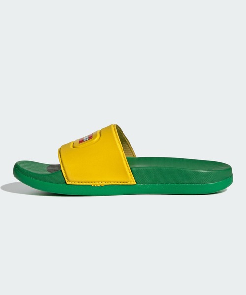 adidas（アディダス）の「アディダス アディレッタ コンフォート × LEGO サンダル / adidas Adilette Comfort × LEGO Slides / アディダス（キッズ/子供用）（サンダル・キッズ・レッド/ブラック×イエロー/ブラック×ホワイト/イエロー×グリーン・18cm/23.0cm/24.0cm/25.0cm/22.0cm/17.0cm/19.0cm/20.0cm/21.0cm）」の13枚目の写真