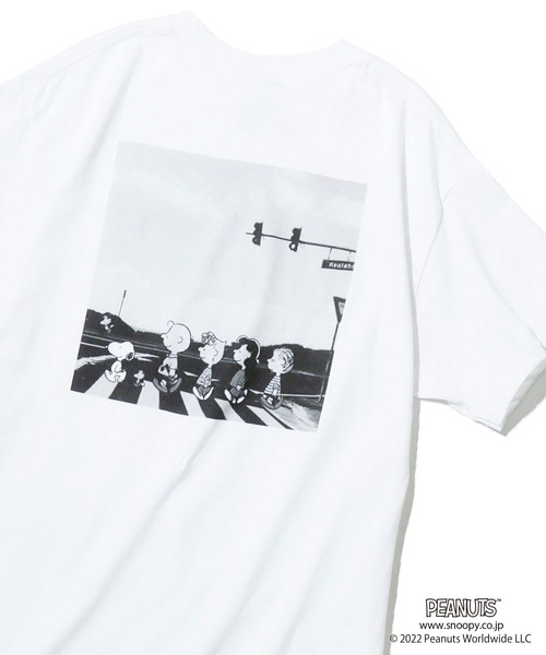ROOPTOKYO(ループトウキョウ)の「ROOP TOKYO限定:PEANUTS フォトS/S Tee 半袖Tシャツ(Tシャツ/カットソー・メンズ・ホワイト/ブラック/グレー・S/M/L/XL)」の1枚目の写真