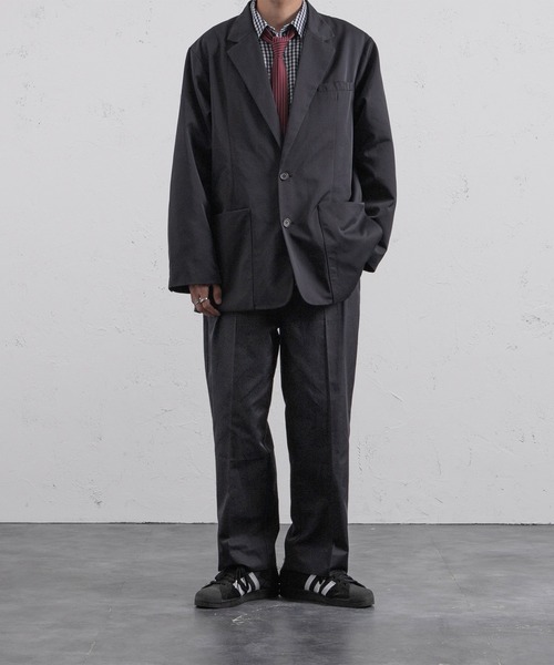 kutir（クティール）の「ルーズテーラードジャケット(セットアップ着用可！)（テーラードジャケット・メンズ・ネイビー/グレイッシュベージュ・MEDIUM/LARGE）」の4枚目の写真