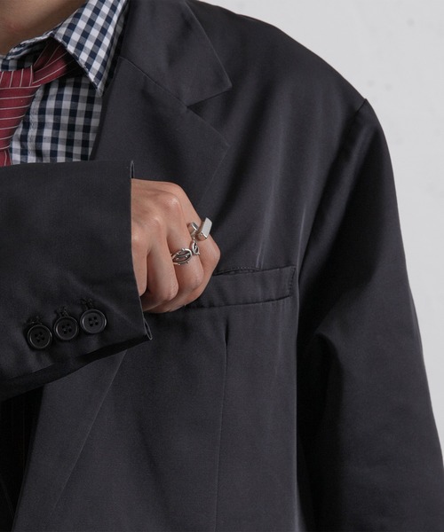 kutir（クティール）の「ルーズテーラードジャケット(セットアップ着用可！)（テーラードジャケット・メンズ・ネイビー/グレイッシュベージュ・MEDIUM/LARGE）」の16枚目の写真