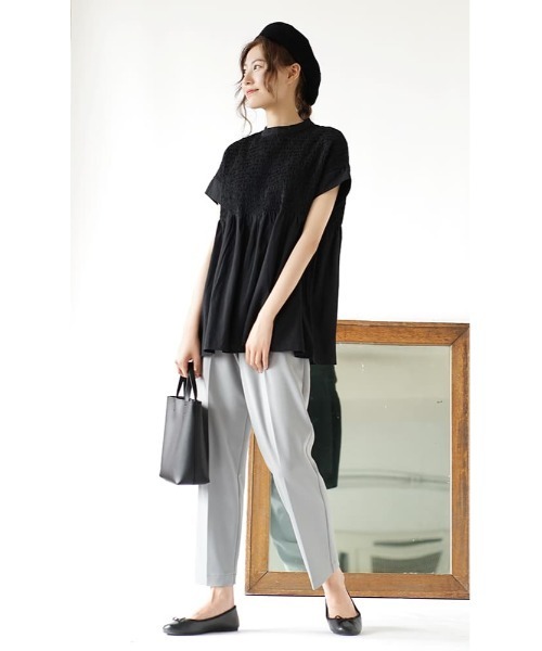 zootie（ズーティー）の「シャーリングギャザー フレアブラウス（シャツ/ブラウス・レディース・ブラック/ブラック×ホワイト・M）」の5枚目の写真