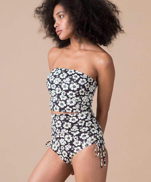 Lepidos(レピドス)の「<Lepidos>フローラルプリント ハイウエストボトム(水着・レディース・オリーブ/パープル/ブラック・S/M)」の17枚目の写真