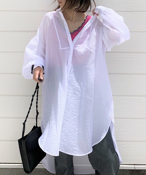 Q（キュー）の「Backギャザーシャツ（シャツ/ブラウス・レディース・チャコールグレー/アイボリー・MEDIUM）」の3枚目の写真