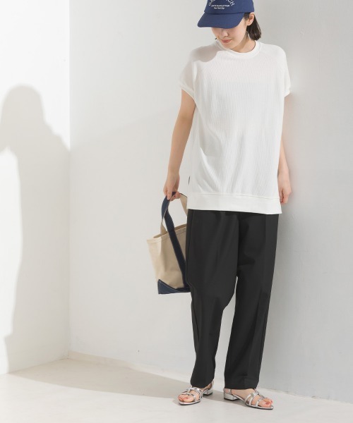 OMNES（オムネス）の「ベアワッフル裾スリットプルオーバー（その他トップス・レディース・ホワイト/ベージュ/ネイビー/イエロー/ラベンダー/グレイッシュベージュ/チャコール・FREE）」の13枚目の写真