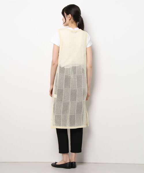 HONEYSUCKLE ROSE（ハニーサックルローズ）の「【HONEYSUCKLE ROSE】透かし編みロングジレ（その他トップス・レディース・オフホワイト/ブラック・M/L）」の3枚目の写真