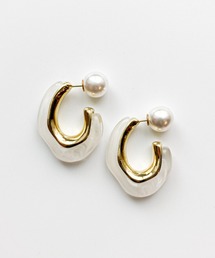 YU-KA : アクリル&ゴールドフープピアス