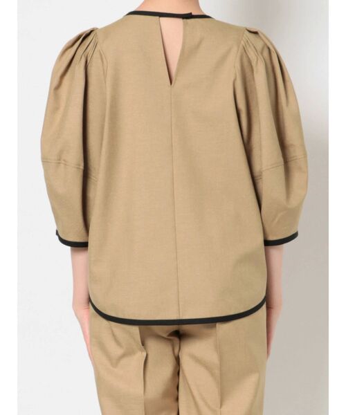 ELENDEEK（エレンディーク）の「バイカラーパイピングブラウス【セットアップ対応可能】（シャツ/ブラウス・レディース・イエロー/ネイビー/ライトベージュ/ベージュ・FREE）」の19枚目の写真