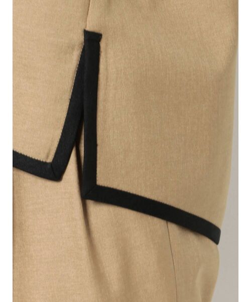 ELENDEEK（エレンディーク）の「バイカラーパイピングブラウス【セットアップ対応可能】（シャツ/ブラウス・レディース・イエロー/ネイビー/ライトベージュ/ベージュ・FREE）」の16枚目の写真