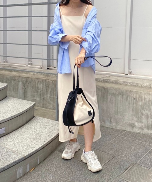 one after another NICE CLAUP（ワンアフターアナザーナイスクラップ）の「Sサイズあり　スリットキャミワンピース（ワンピース・レディース・コーラル/チェック/ブラウン/ブラック/アイボリー・SMALL/MEDIUM）」の2枚目の写真