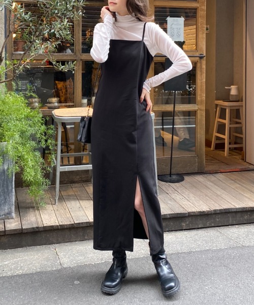 one after another NICE CLAUP（ワンアフターアナザーナイスクラップ）の「Sサイズあり　スリットキャミワンピース（ワンピース・レディース・コーラル/チェック/ブラウン/ブラック/アイボリー・SMALL/MEDIUM）」の3枚目の写真