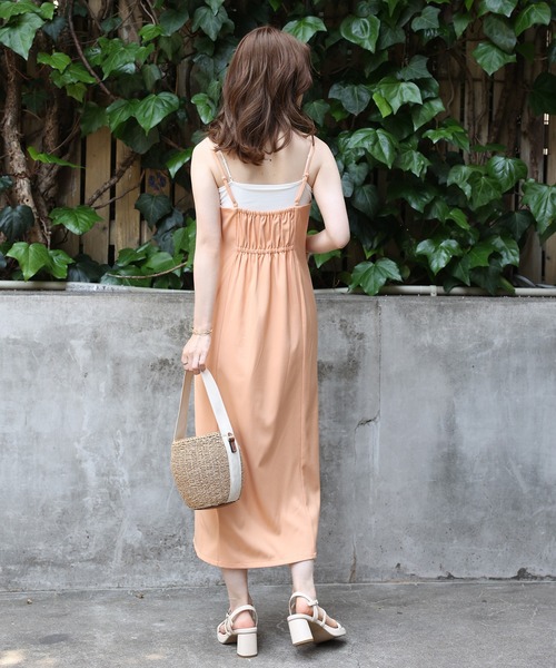 one after another NICE CLAUP（ワンアフターアナザーナイスクラップ）の「Sサイズあり　スリットキャミワンピース（ワンピース・レディース・コーラル/チェック/ブラウン/ブラック/アイボリー・SMALL/MEDIUM）」の14枚目の写真