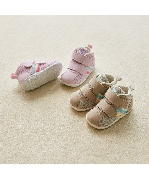 SUKUSUKU(スクスク)の「ASICS KIDS(アシックス キッズ)コンフィ ファーストシューズ MS 3(スニーカー・キッズ・ベージュ・12.0cm/13.5cm/12.5cm/11.5cm/13.0cm)」の5枚目の写真