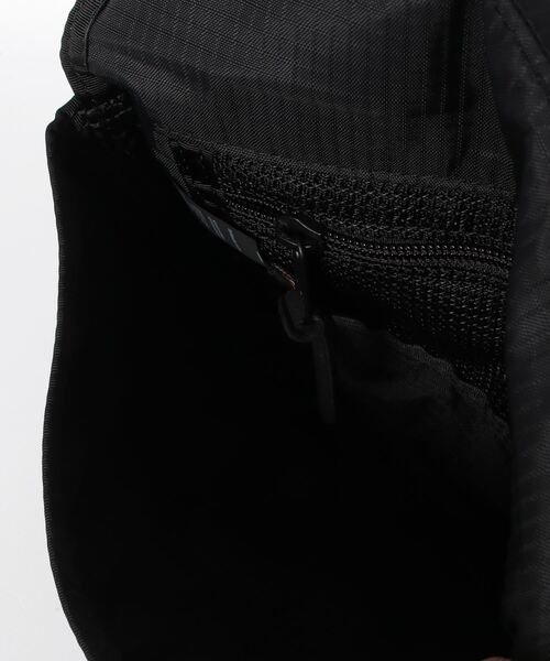 GREGORY（グレゴリー）の「TEENY MESSENGER / ティーニー メッセンジャー / コーデュラバリスティックブラック（ショルダーバッグ・メンズ・ブラック・ONE SIZE）」の4枚目の写真