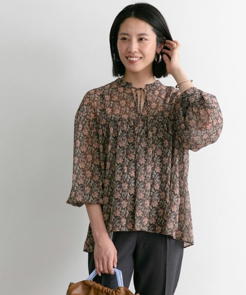 URBAN RESEARCH ROSSO WOMEN（アーバンリサーチ　ロッソ）の「ペイズリーフラワーギャザーブラウス（シャツ/ブラウス・レディース・ブラック系その他/グリーン系その他・FREE）」の6枚目の写真