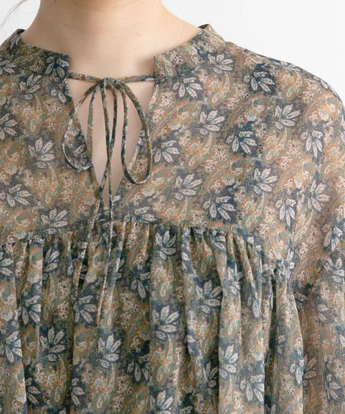 URBAN RESEARCH ROSSO WOMEN（アーバンリサーチ　ロッソ）の「ペイズリーフラワーギャザーブラウス（シャツ/ブラウス・レディース・ブラック系その他/グリーン系その他・FREE）」の12枚目の写真