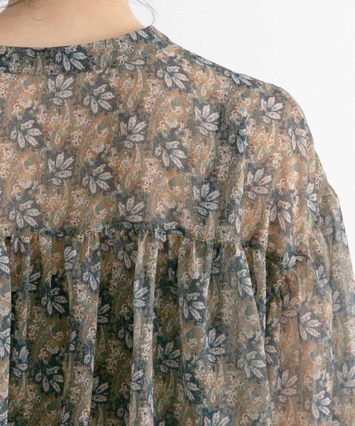 URBAN RESEARCH ROSSO WOMEN（アーバンリサーチ　ロッソ）の「ペイズリーフラワーギャザーブラウス（シャツ/ブラウス・レディース・ブラック系その他/グリーン系その他・FREE）」の16枚目の写真