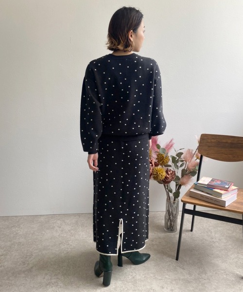 LHELBIE（レルビエ）の「ドットジャガードニットカーディガン（ニット/セーター・レディース・ブラック/ベージュ/グリーン・M）」の9枚目の写真