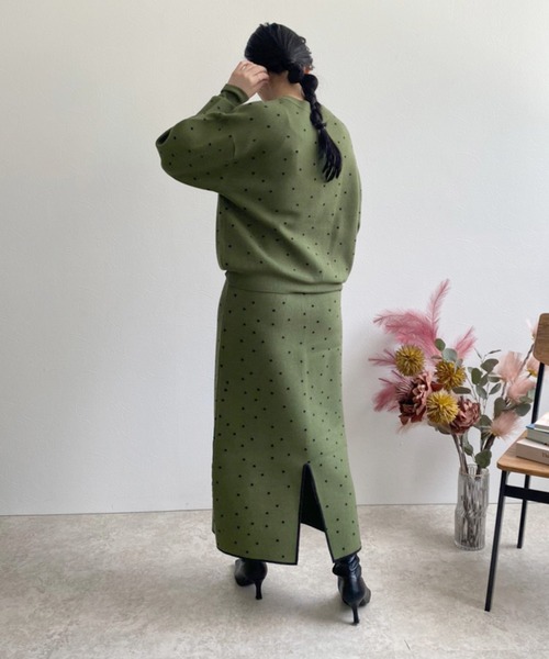 LHELBIE（レルビエ）の「ドットジャガードニットカーディガン（ニット/セーター・レディース・ブラック/ベージュ/グリーン・M）」の7枚目の写真
