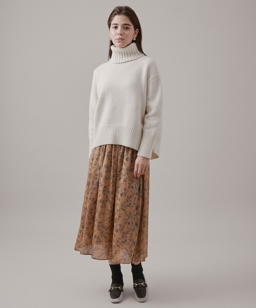 ROPE'（ロペ）の「タスマニアウールタートルネックニット（ニット/セーター・レディース・ホワイト/オリーブ/オレンジ/ピンク系その他/ホワイト系その他2・38）」の6枚目の写真