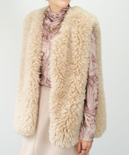 ＡＮＤＪ（アンドジェイ）の「【2022/AW】エコファーベスト（ベスト・レディース・ライトベージュ/オフホワイト/ブラウン・M）」の15枚目の写真