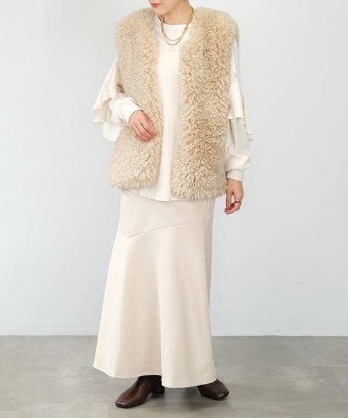 ＡＮＤＪ（アンドジェイ）の「【2022/AW】エコファーベスト（ベスト・レディース・ライトベージュ/オフホワイト/ブラウン・M）」の18枚目の写真