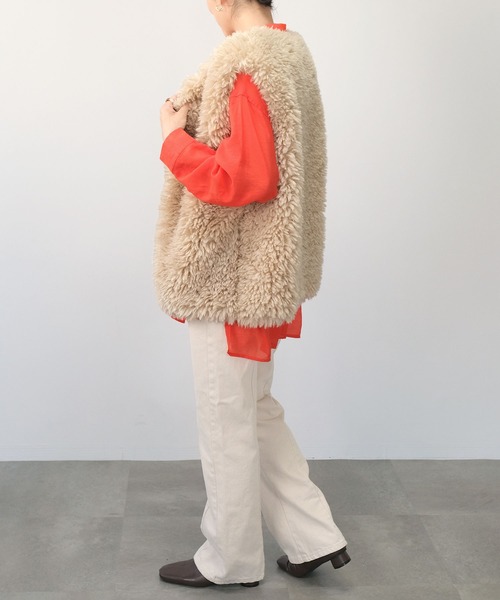 ＡＮＤＪ（アンドジェイ）の「【2022/AW】エコファーベスト（ベスト・レディース・ライトベージュ/オフホワイト/ブラウン・M）」の22枚目の写真