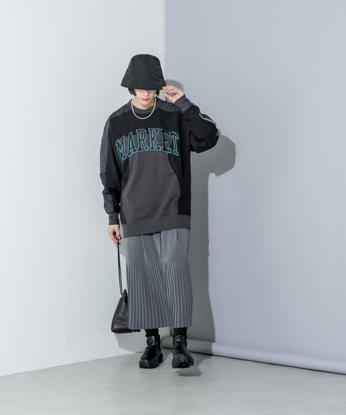 PUMA（プーマ）の「【PUMA×MARKET（プーマ×マーケット）】リラックスクルースウェット（スウェット・レディース・ブラック・MEDIUM）」の12枚目の写真