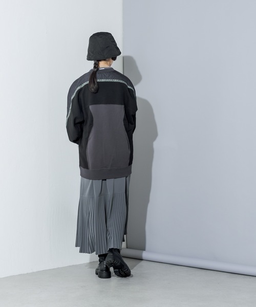 PUMA（プーマ）の「【PUMA×MARKET（プーマ×マーケット）】リラックスクルースウェット（スウェット・レディース・ブラック・MEDIUM）」の14枚目の写真