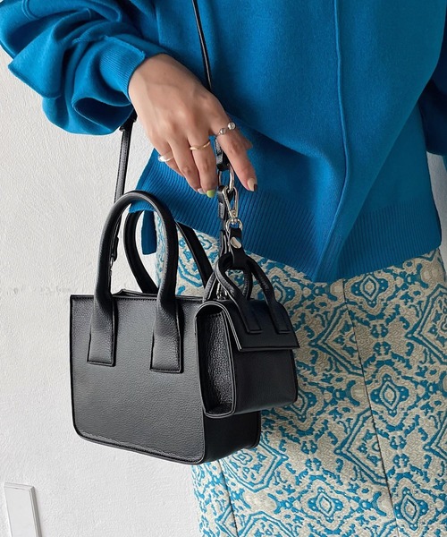 PAGEBOY（ページボーイ）の「コンビスクエアバッグ（ショルダーバッグ・レディース・ブラック/オフホワイト/グリーン・FREE）」の2枚目の写真