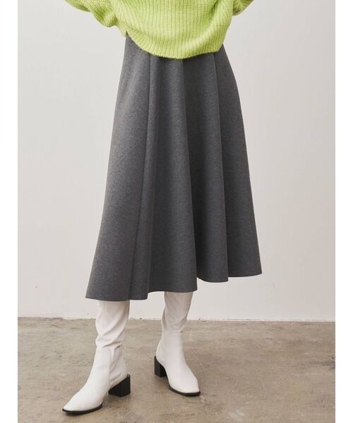 ELENDEEK（エレンディーク）の「スポンジサーキュラースカート（スカート・レディース・ブラック/イエロー/ダークグレー・01/02）」の14枚目の写真