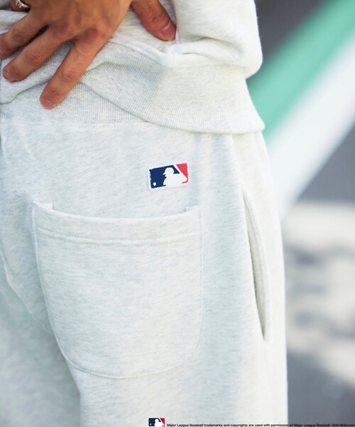 MLB(メジャーリーグベースボール)の「【MLB/メジャーリーグベースボール】PUBLUX 別注MLBロゴ刺繍スウェットパンツ/裏起毛/ユニセックス(スウェットパンツ・メンズ・ブラック/グレー系その他2/グレー系その他/ネイビー・SMALL/MEDIUM/LARGE)」の21枚目の写真