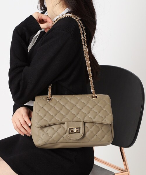 Ober Tashe(オーバータッシェ)の「キルト2WAYショルダーバッグ(ショルダーバッグ・レディース・アイボリー/ブラック/ベージュ/ピンク系/ピンク/ワインレッド/ブルー・FREE)」の12枚目の写真