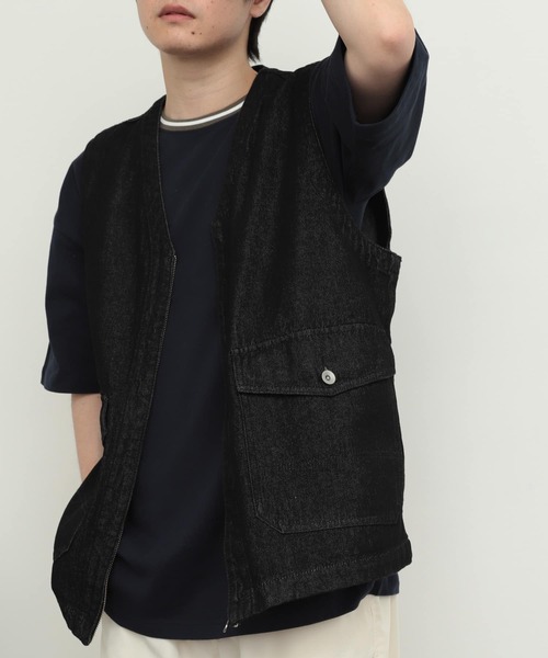 SENSE OF PLACE by URBAN RESEARCH(センスオブプレイスバイアーバンリサーチ)の「Vネックデニムベスト(ベスト・メンズ・インディゴブルー/ライトインディゴブルー/ブラック・MEDIUM/LARGE)」の2枚目の写真