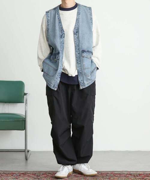 SENSE OF PLACE by URBAN RESEARCH(センスオブプレイスバイアーバンリサーチ)の「Vネックデニムベスト(ベスト・メンズ・インディゴブルー/ライトインディゴブルー/ブラック・MEDIUM/LARGE)」の22枚目の写真