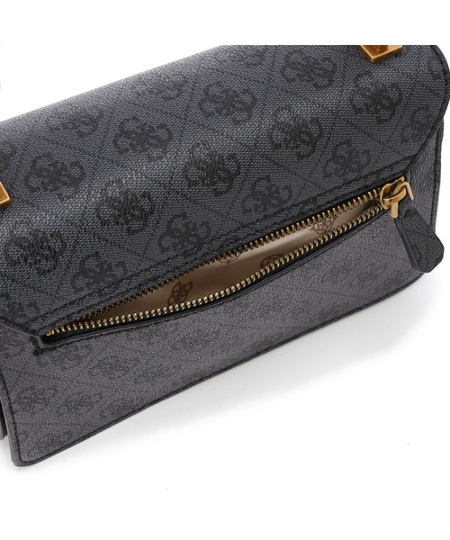 Guess（ゲス）の「ALEXIE Crossbody Flap（ショルダーバッグ・レディース・ダークグレー/ベージュ・ONE SIZE）」の11枚目の写真