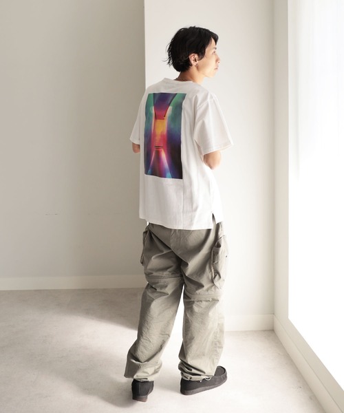 GeeRA(ジーラ)の「バックカラープリントTシャツ(Tシャツ/カットソー・メンズ・オフホワイト/ブラック・MEDIUM/LARGE/X-LARGE)」の5枚目の写真