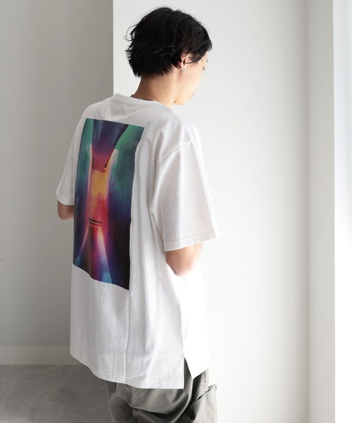 GeeRA(ジーラ)の「バックカラープリントTシャツ(Tシャツ/カットソー・メンズ・オフホワイト/ブラック・MEDIUM/LARGE/X-LARGE)」の9枚目の写真