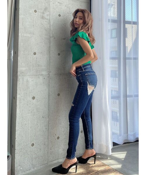 GYDA（ジェイダ）の「2WAYフリルリブニットTOPS（ニット/セーター・レディース・ブラック/グリーン・FREE）」の4枚目の写真