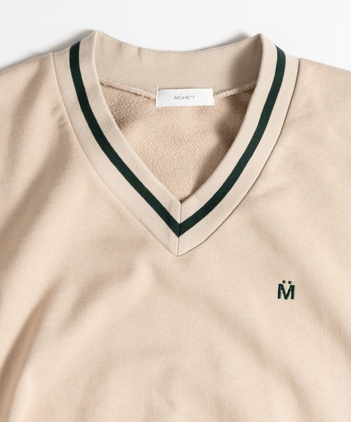 MUHET(ミュエータ)の「Vネックスウェット(スウェット・レディース・ベージュ/ブラック・X-LARGE/MEDIUM)」の5枚目の写真