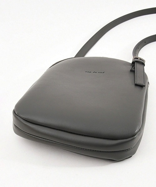 nop de nod（ノップドゥノッド）の「ラウンドショルダーバッグ（ショルダーバッグ・レディース・ブラック/アイボリー/ダークグレー/オフホワイト/シルバー・8/フリー）」の18枚目の写真