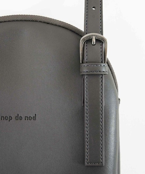 nop de nod（ノップドゥノッド）の「ラウンドショルダーバッグ（ショルダーバッグ・レディース・ブラック/アイボリー/ダークグレー/オフホワイト/シルバー・8/フリー）」の15枚目の写真