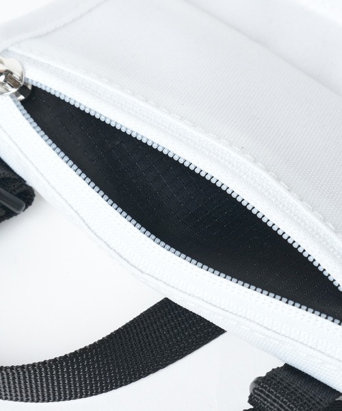 BEN DAVIS(ベンデイビス)の「WEGO/∴BEN DAVIS SLIM SMART POUCH(ショルダーバッグ・メンズ・パープル/ホワイト/ブラック・FREE)」の4枚目の写真